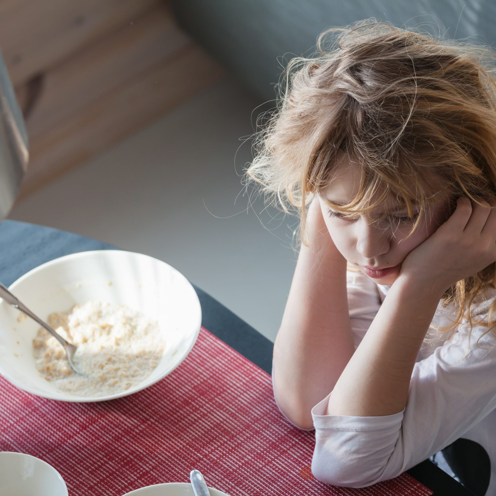 How to identify eating disorders in teenagers: 12 red flags!